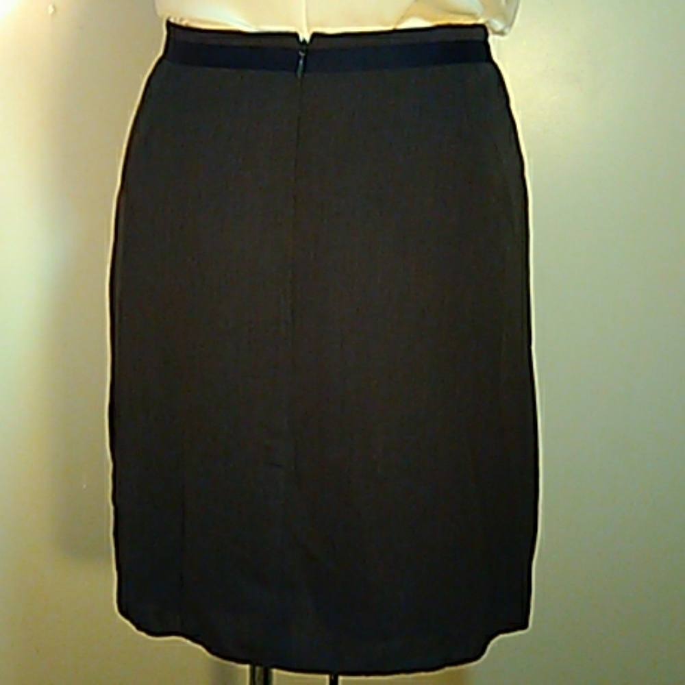 BANANA REPUBLIC GREY SKORT